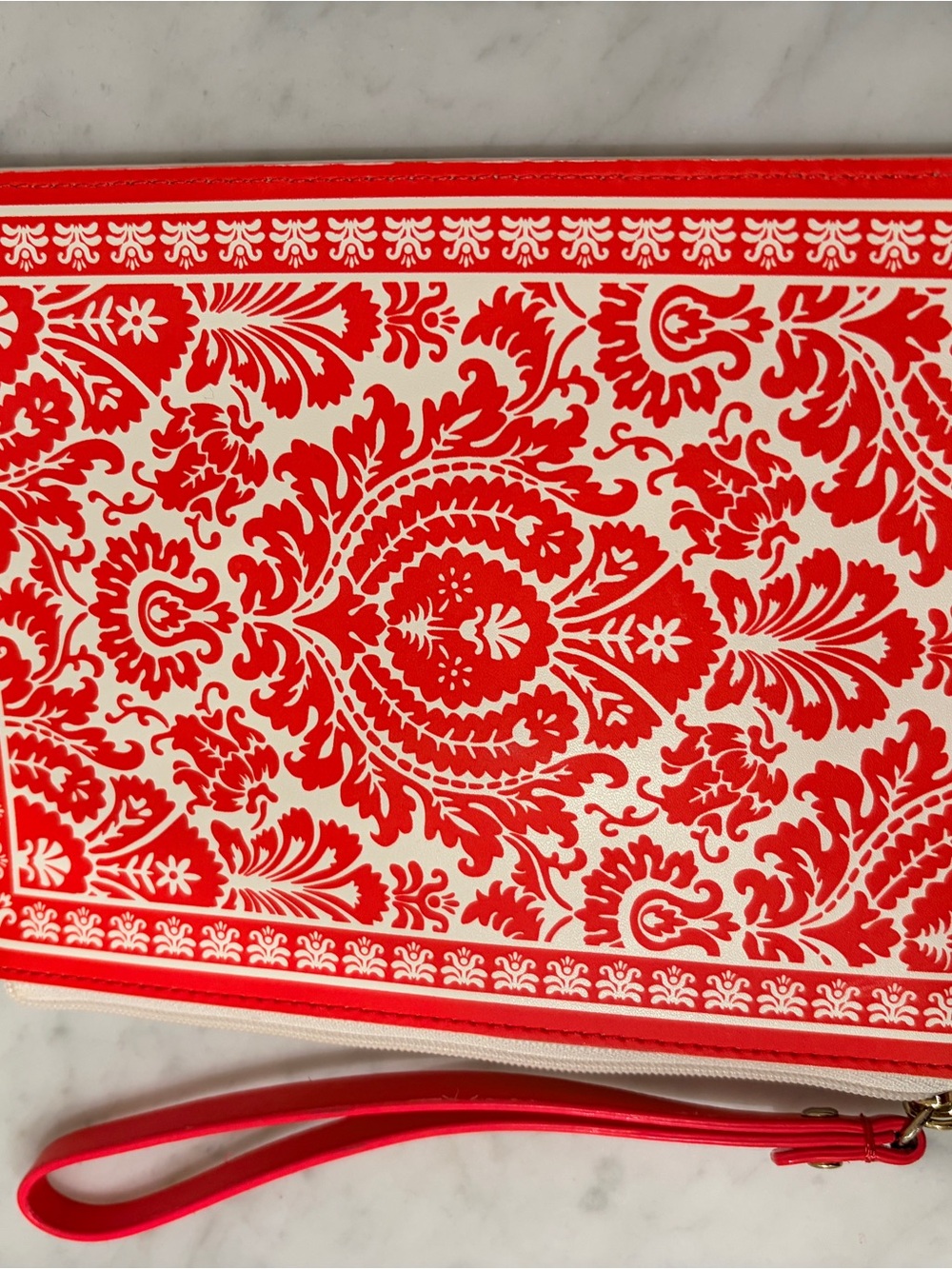kate spade White & Red Ace of Hearts Wristlet - Picture 4 of 9